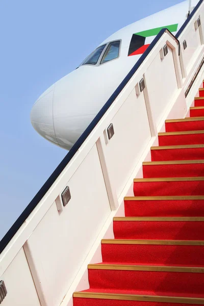 Gemide - Kuveyt bayrağı VIP yolcu uçak hoş geldiniz