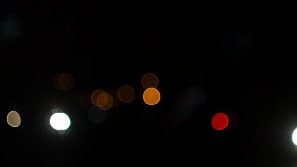 Semáforos nocturnos de la gran ciudad — Vídeo de stock
