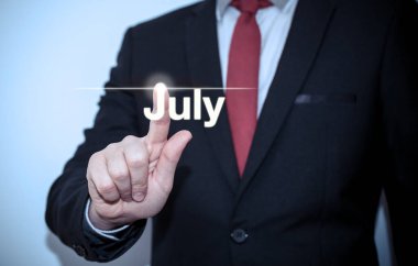 İşadamı acil düğmesi sanal ekran Temmuz düğmesindeki - kavram