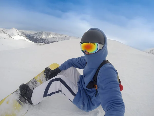 Snowboardzista Jeździć Przesuwając Dół Góry Hill Alpach Ośrodek Narciarski Ischgl — Zdjęcie stockowe