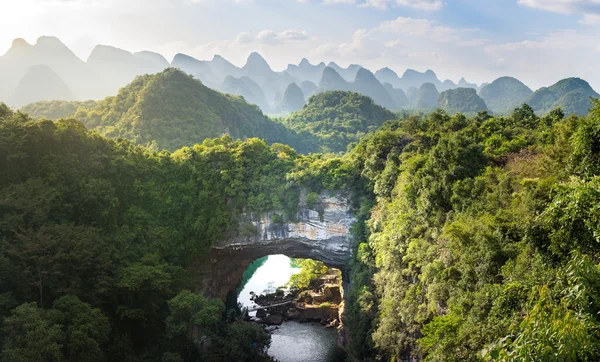 湘橋洞窟全景、中国広西省 — ストック写真