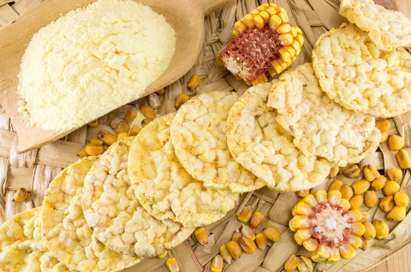 Circle shaped corn snacks — Stock Photo, Image