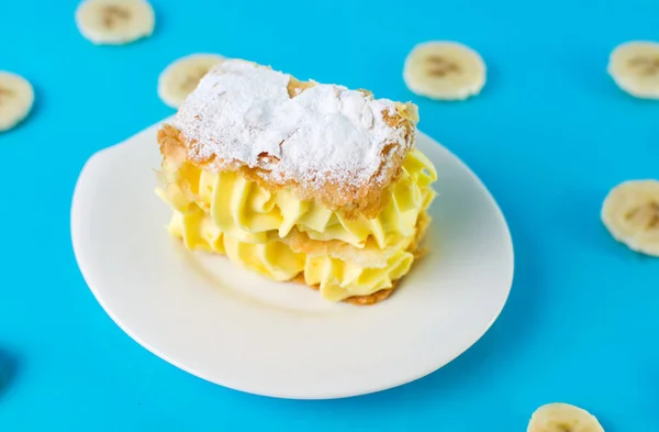 Banana cake in a plate — Stock Photo, Image