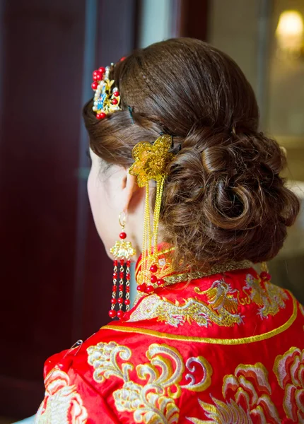 Estilo de pelo de novia chino de cerca —  Fotos de Stock
