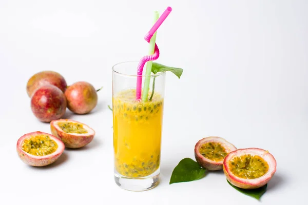 Gairah Buah Juice dalam Kaca — Stok Foto