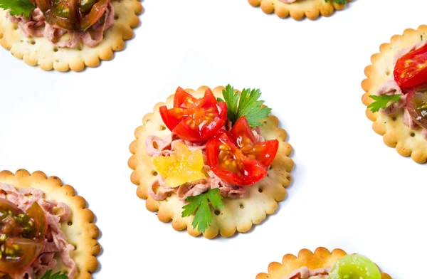 Galletas con verduras y jamón — Foto de Stock