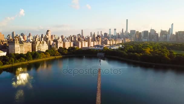 Нью Йорк Міський Пейзаж Пташиного Польоту Резервуара Центрального Парку Повітряних — стокове відео