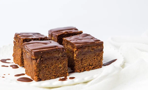 Chocolate cake pieces on a plate — Stock Photo, Image