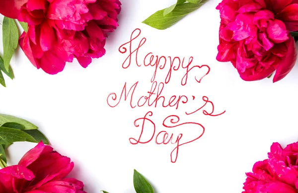 赤いバラを幸せな母親日カード — ストック写真