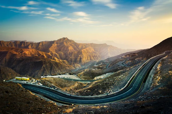 Джабаль-Джайс самая высокая гора в ОАЭ — стоковое фото