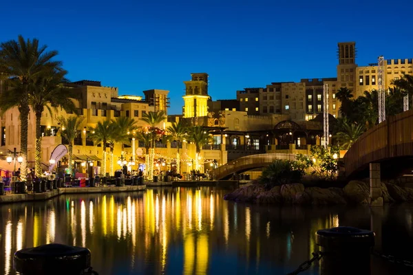 Dubai, United Arab Emirates - April 20, 2018: Panoramic view of of Madinat Jumeirah — Stock Photo, Image