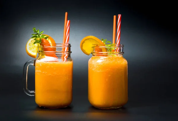 Καρότο Και Πορτοκάλι Μικτή Φρούτα Smoothies Βάζα — Φωτογραφία Αρχείου