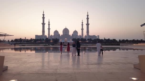 Abu Dhabi Vereinigte Arabische Emirate Dezember 2019 Scheich Zayed Moschee — Stockvideo