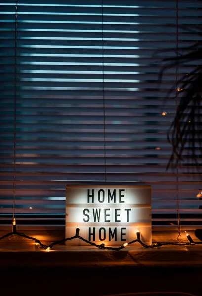 Σπίτι γλυκιά σπίτι σημάδι — Φωτογραφία Αρχείου