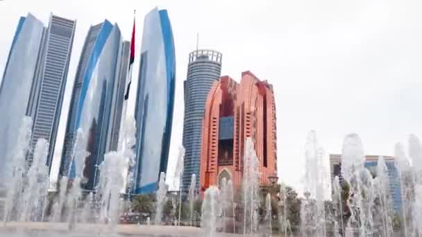 Abu Dhabi Emiratos Árabes Unidos Noviembre 2019 Rascacielos Etihad Centro — Vídeos de Stock