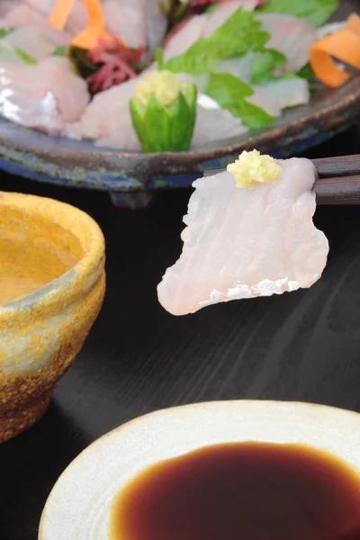 Sashimi peces voladores, comida japonesa —  Fotos de Stock