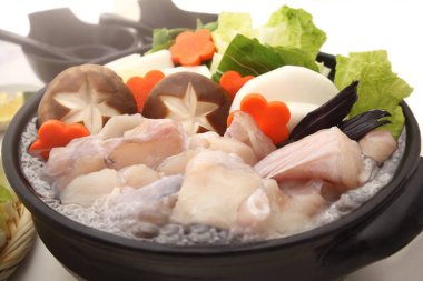 Maymunbalığı güveç, Japon yemekleri