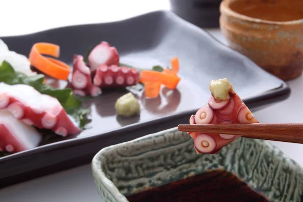 Sashimi de la pieuvre, nourriture japonaise — Photo