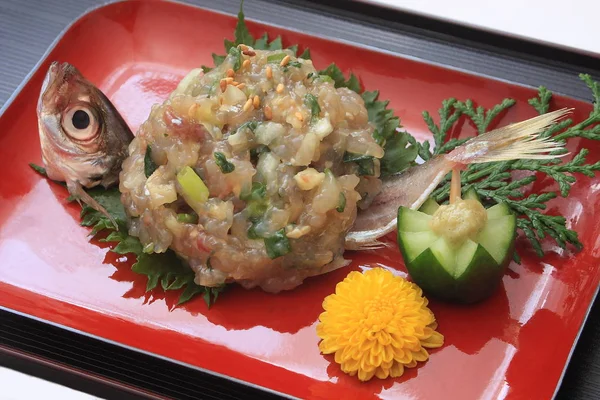 Pescado de jurel japonés finamente picado con Miso, comida japonesa —  Fotos de Stock