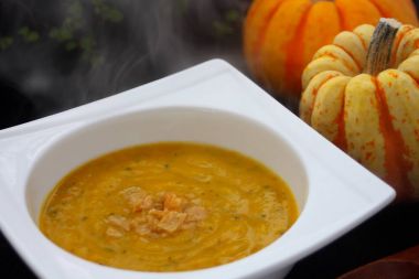 balkabağı çorbası malzemeler ile