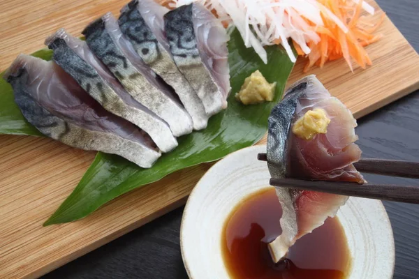 Wasabi, Japon yemekleri ile sirke-ed uskumru — Stok fotoğraf