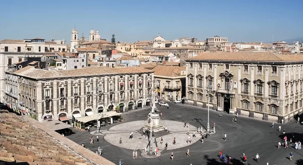 Главная площадь Катании, "Piazza Duomo", видна сверху — стоковое фото
