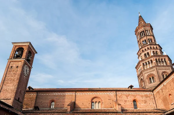 De cisterciënzer abdij van Chiaravalle in Milaan — Stockfoto