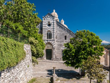 Cephe Portovenere (Liguria, İtalya, San Lorenzo Kilisesi)