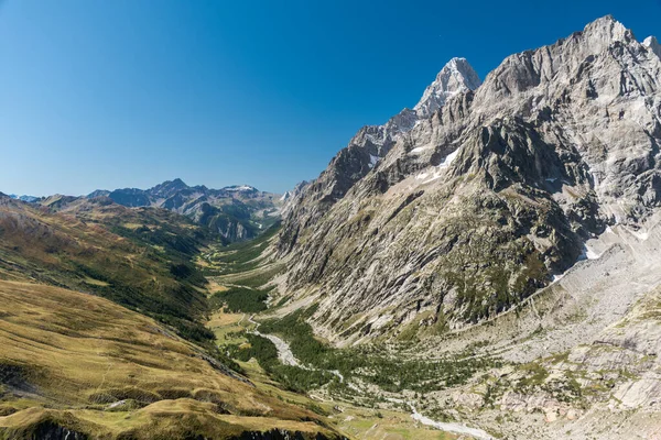 Val Ferret Panoramik Görüntüsü Mont Blanc Doğu Köşesinde — Stok fotoğraf