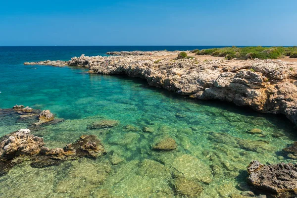 Siracusa Yakınlarındaki Punta Asparano Daki Rocky Sahili — Stok fotoğraf