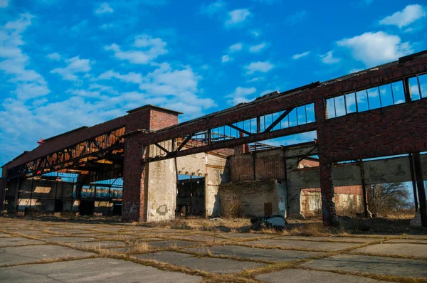 Rusya, Baltysk eski uçak hangarları görünümünü