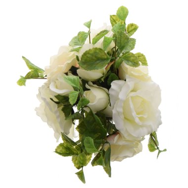 beyaz arkaplanda izole edilmiş suni çiçek buketi  