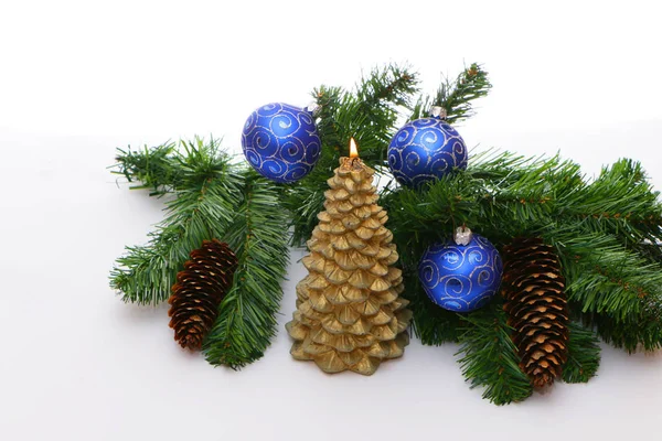 Decoraciones de árbol de Navidad azul . —  Fotos de Stock