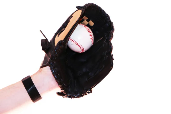 Κοντινό πλάνο - αθλητής έπιασε μια μπάλα μπέιζμπολ σε μια δερμάτινη παγίδα. — Φωτογραφία Αρχείου