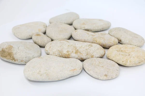 Elemento Design Pedras Marinhas Cinzentas Dispostas Sobre Fundo Branco — Fotografia de Stock