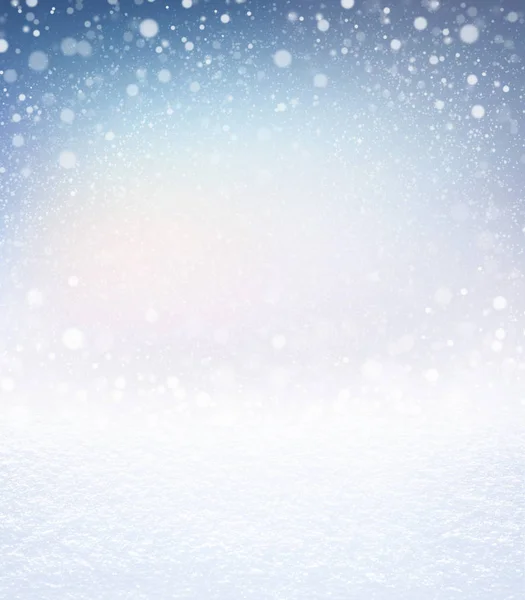 Schneefall auf schneebedecktem Boden — Stockfoto