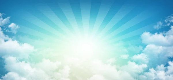 Himmlisch sonniger Himmel — Stockfoto