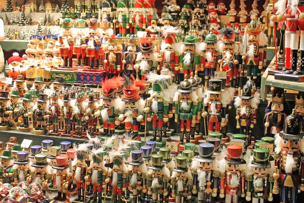 Colorful nutcrackers for sale. — Stock Photo, Image