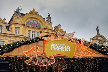 Prag Noel Pazar üzerinde eski şehir Meydanı.