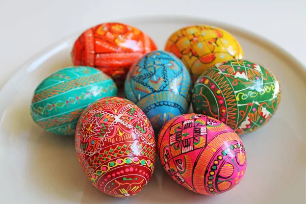 Ručně Malovaná Velikonoční Vajíčka Pozadí Tradiční České Velikonoční Vajíčka — Stock fotografie