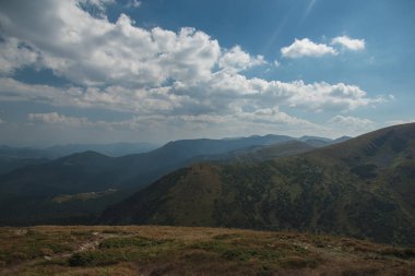 Yolculuk. Mount Goverla 2061 metre tırmanma