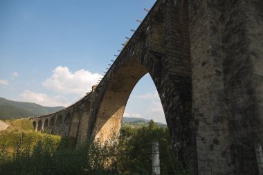 Eski Köprü. Karpatlar. Vorokhta Köyü.