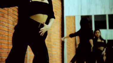 Sosyal danslar. Salsa salonu dans kızı