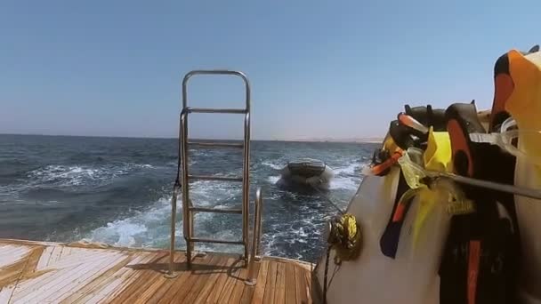 Jacht met duikuitrusting. Rode Zee. Marsa Alam — Stockvideo
