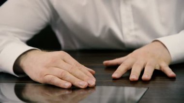 El jest. Erkek el jest.