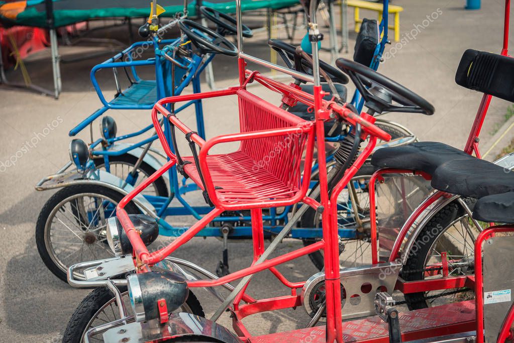 fahrrad mit 4 rädern für 2 personen