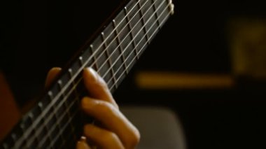 Gitar. Gitar çalmak