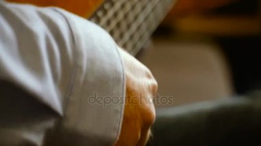 Gitar. Gitar çalmak