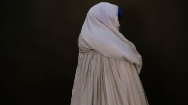 Makyaj. Görüntü bir cadı bir gelin elbise