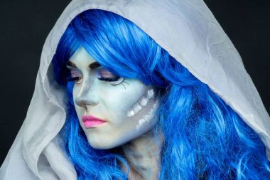 Makyaj. Görüntü bir cadı bir gelin elbise